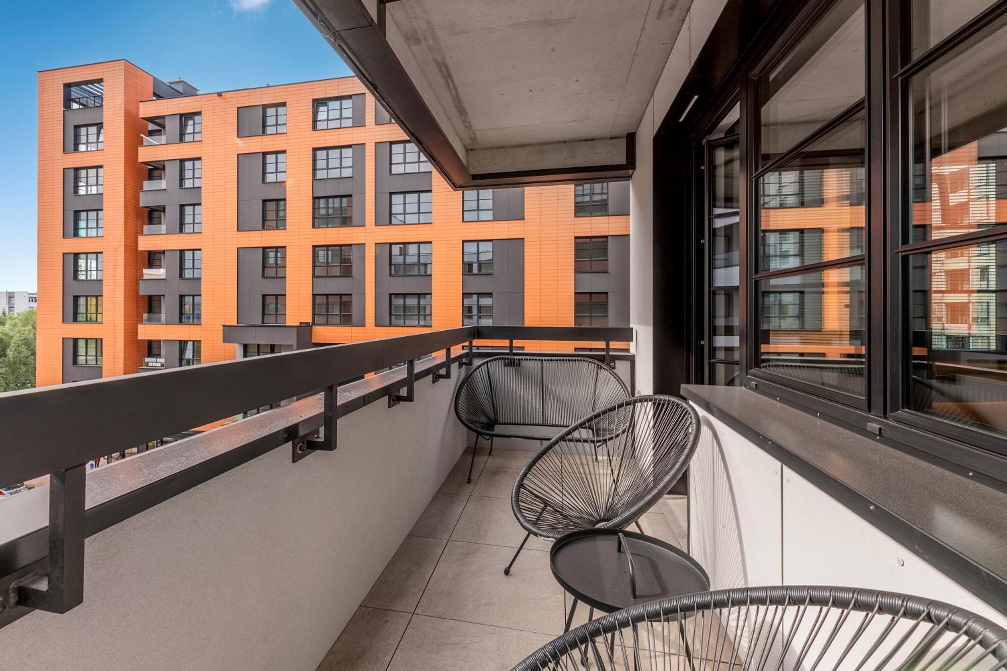 Doki Living - Foodhall & Parking By Downtown Apartments Gdansk Exterior foto