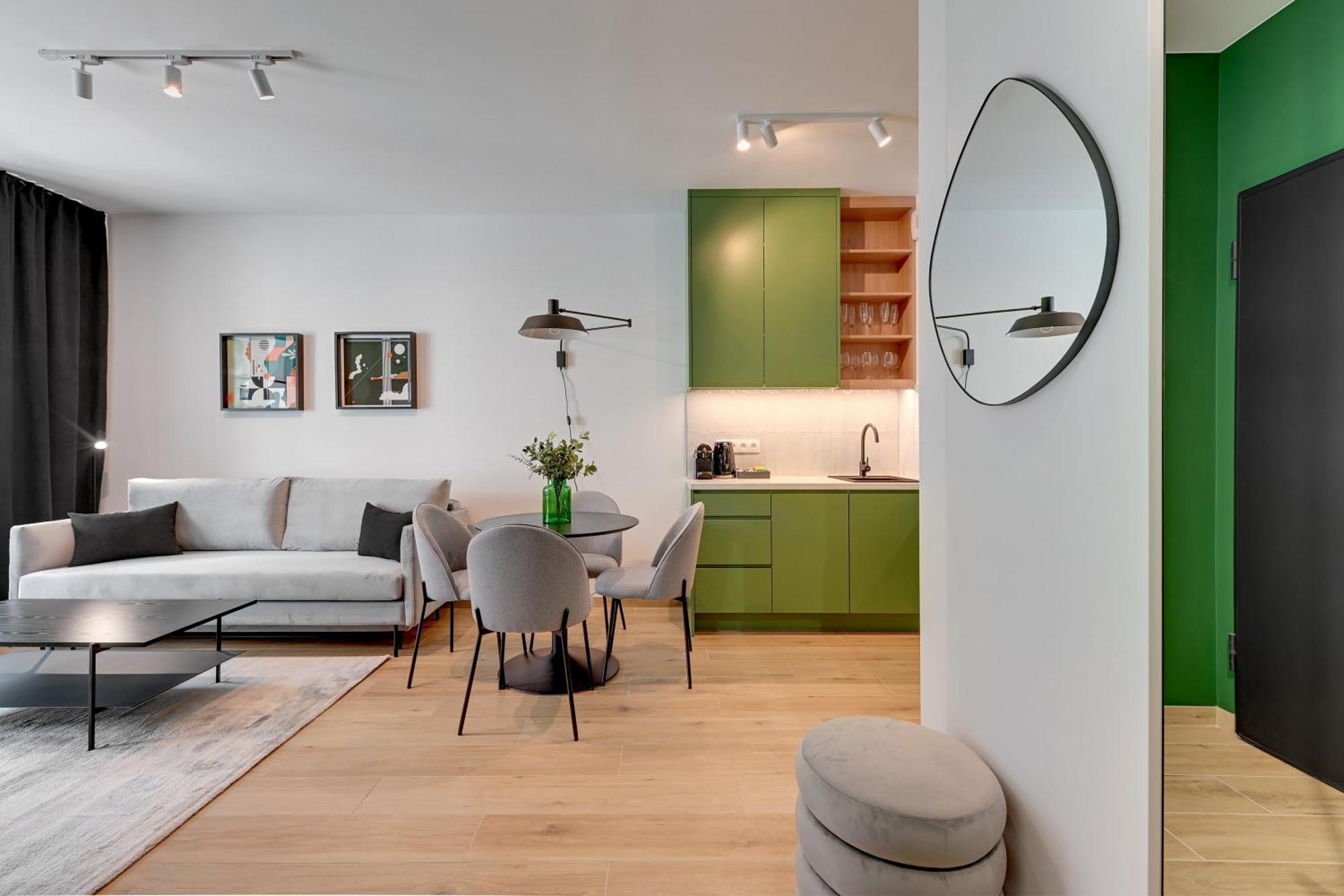 Doki Living - Foodhall & Parking By Downtown Apartments Gdansk Exterior foto