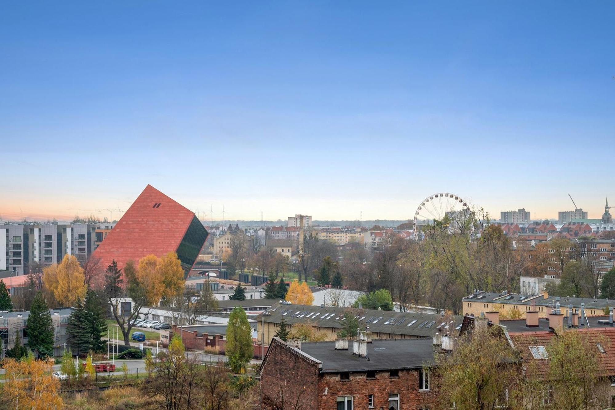 Doki Living - Foodhall & Parking By Downtown Apartments Gdansk Exterior foto